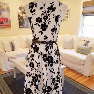 Junjie Fashion Black & White Floral Dress